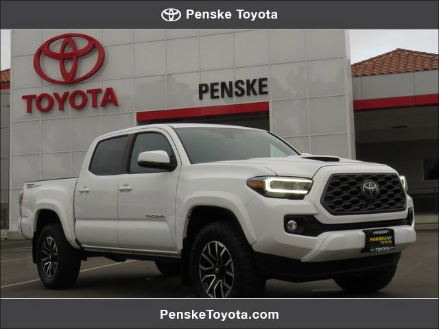 Certified 2020 Toyota Tacoma TRD Sport image 1