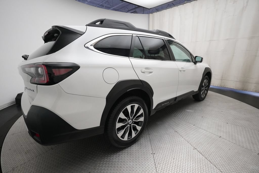 Used 2023 Subaru Outback Limited AWD/4WD image 37