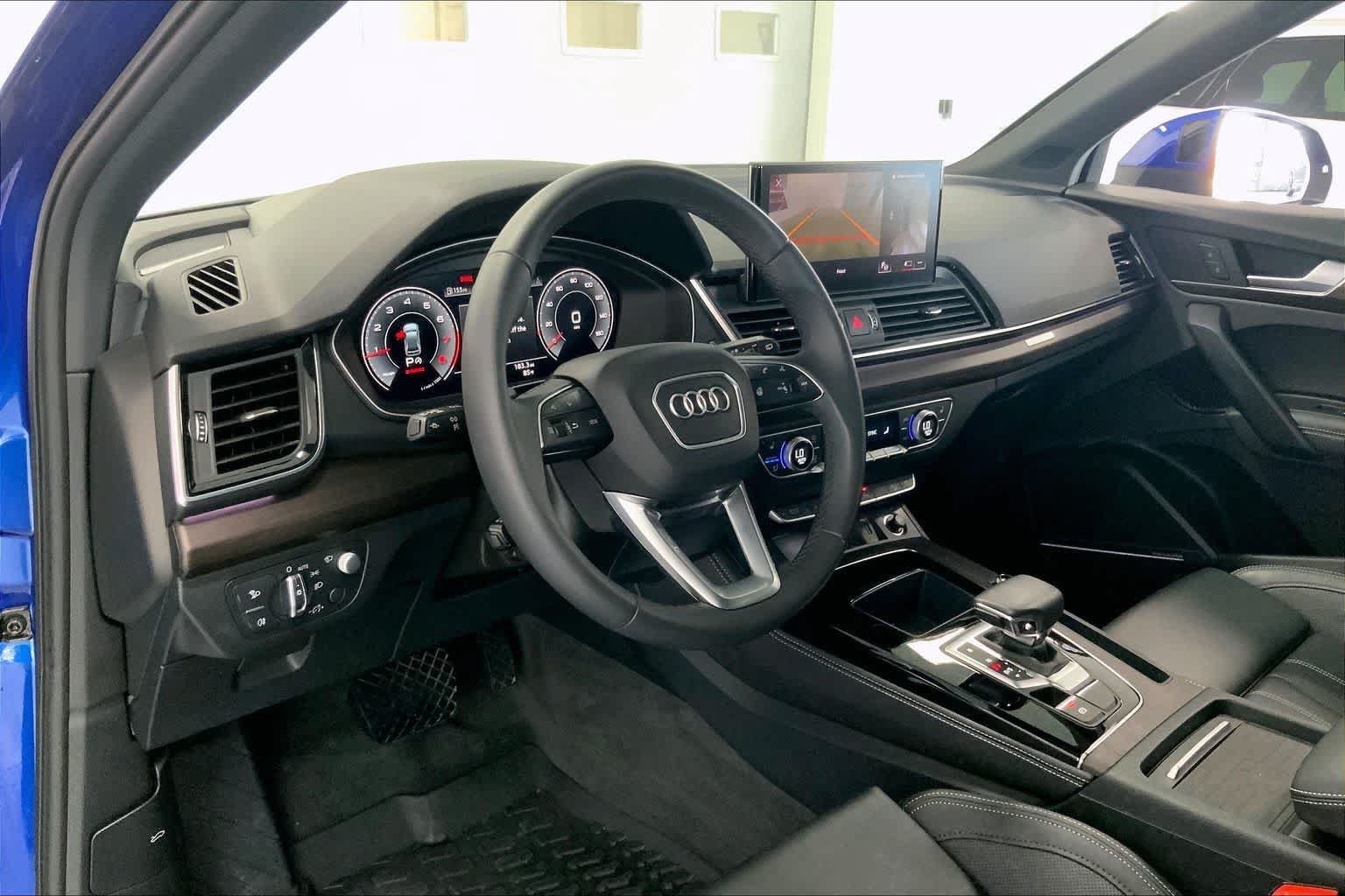 Certified 2023 Audi Q5 2.0T Prestige w/ Prestige Package AWD/4WD image 2