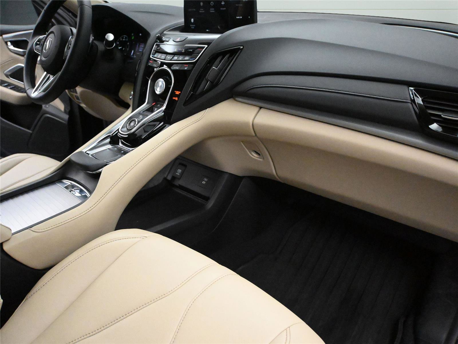 Certified 2024 Acura RDX SH-AWD image 15