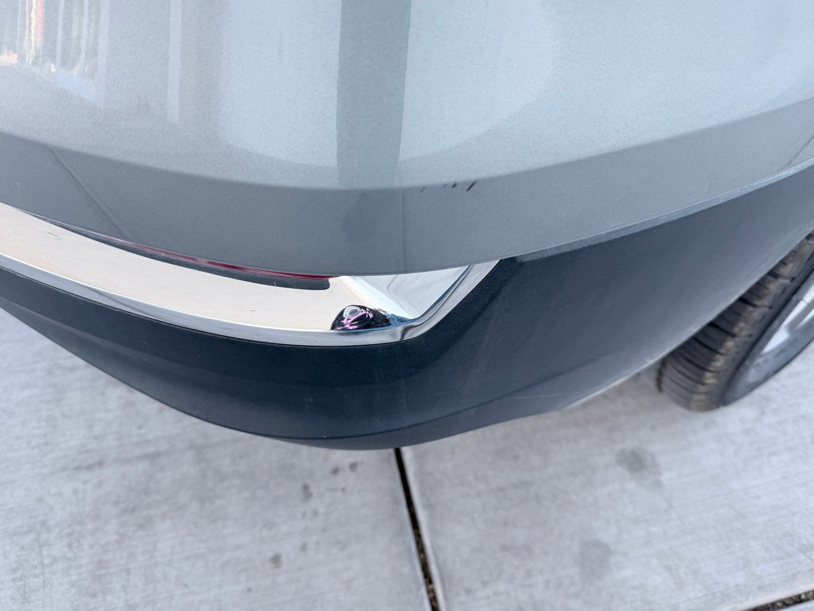 Used 2024 GMC Terrain SLT image 30