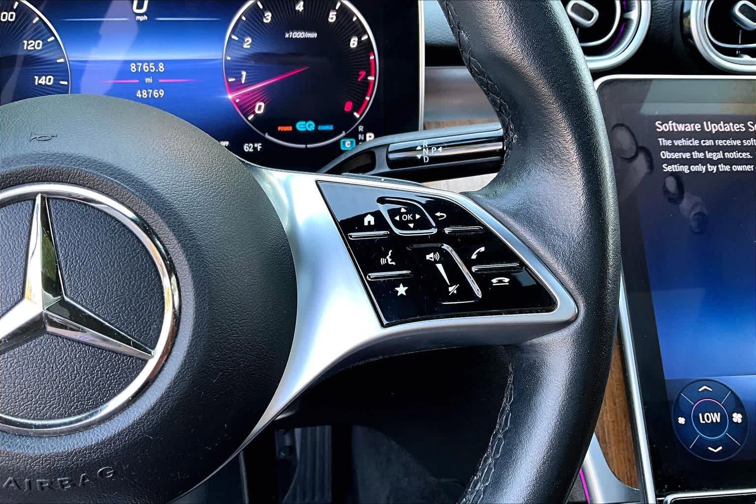 Used 2022 Mercedes-Benz C 300 Sedan image 25