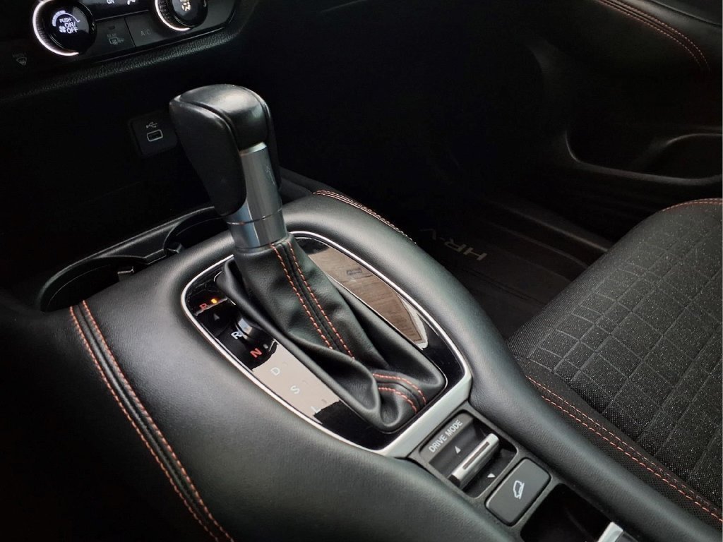 Used 2023 Honda HR-V Sport image 18