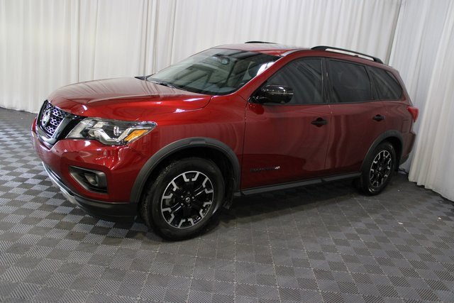 Used 2020 Nissan Pathfinder SL image 3