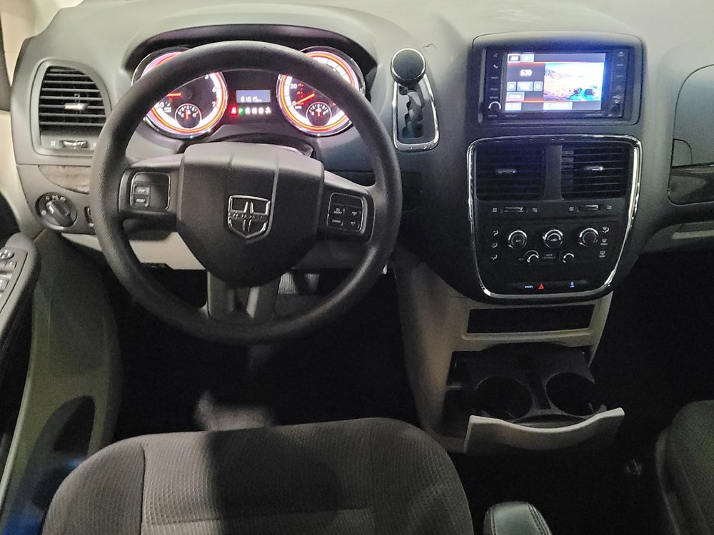 Used 2018 Dodge Grand Caravan SE image 22