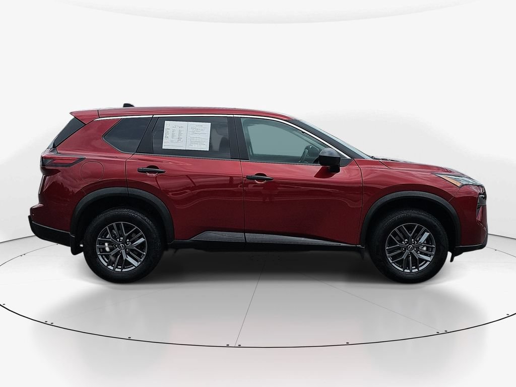 Used 2025 Nissan Rogue S FWD image 5