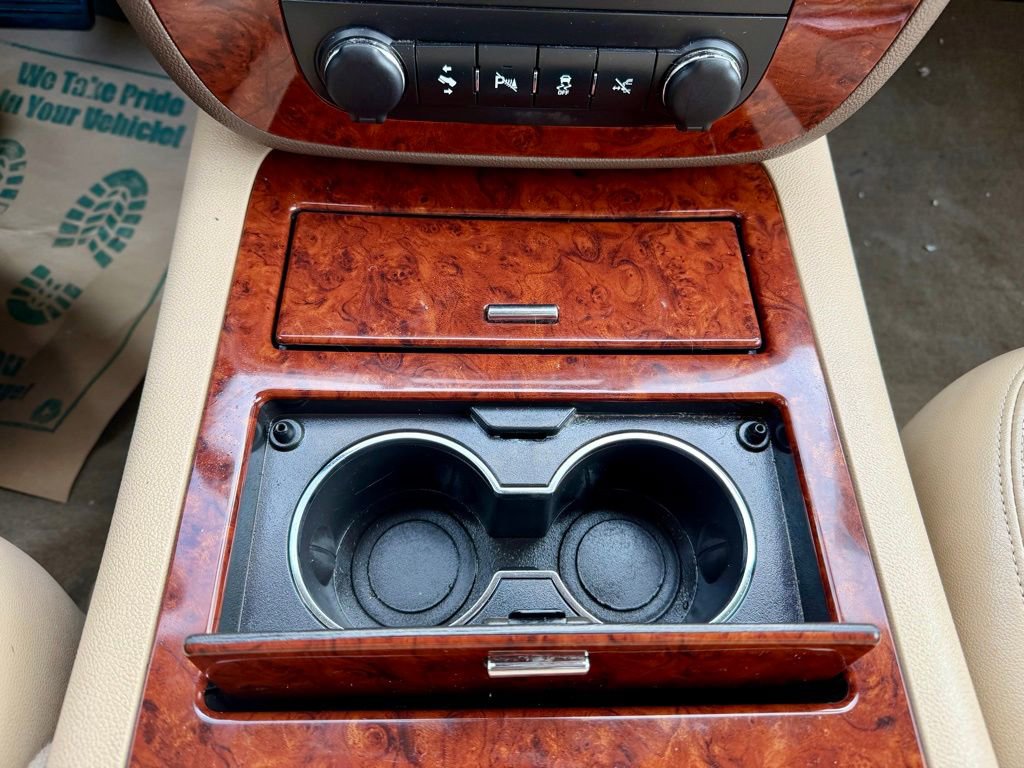 Used 2014 Chevrolet Tahoe LTZ image 35