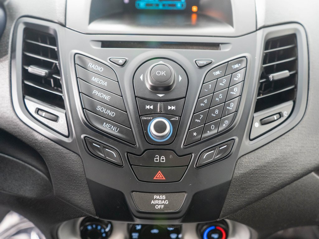 Used 2014 Ford Fiesta SE w/ SE Fuel Economy Package image 19