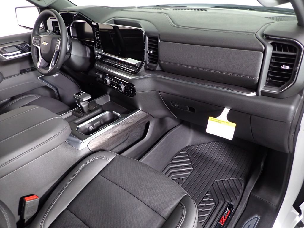 New 2026 Chevrolet Silverado 1500 LTZ w/ LTZ Convenience Package II AWD/4WD image 37