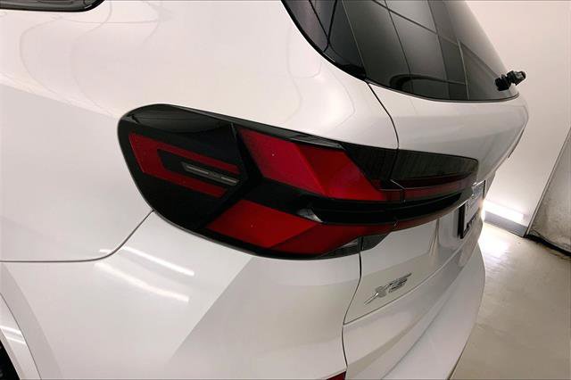 Certified 2024 BMW X5 xDrive50e w/ M Sport Package image 28