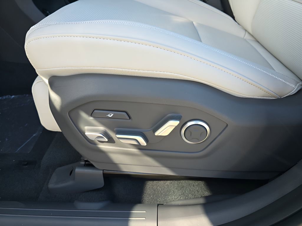 New 2026 Hyundai Santa Fe Calligraphy image 16