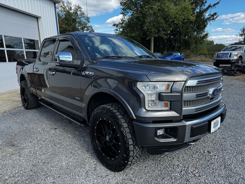 Used 2015 Ford F150 Platinum w/ Equipment Group 701A Luxury image 3