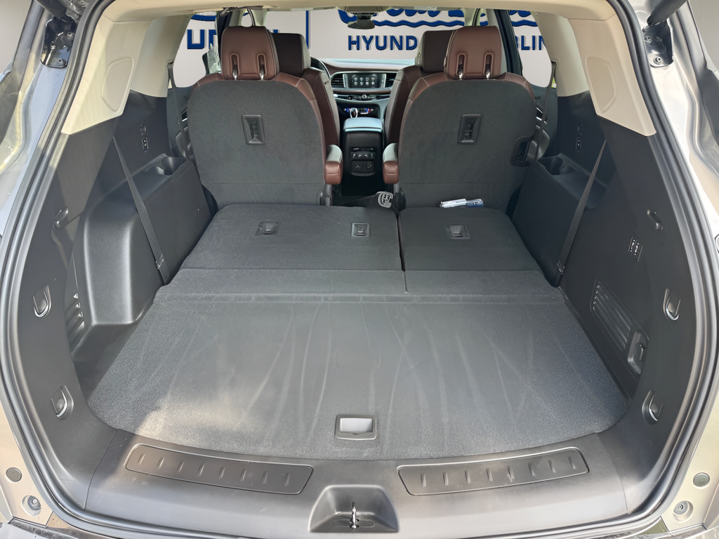Used 2018 Buick Enclave Avenir w/ Trailering Package FWD image 11