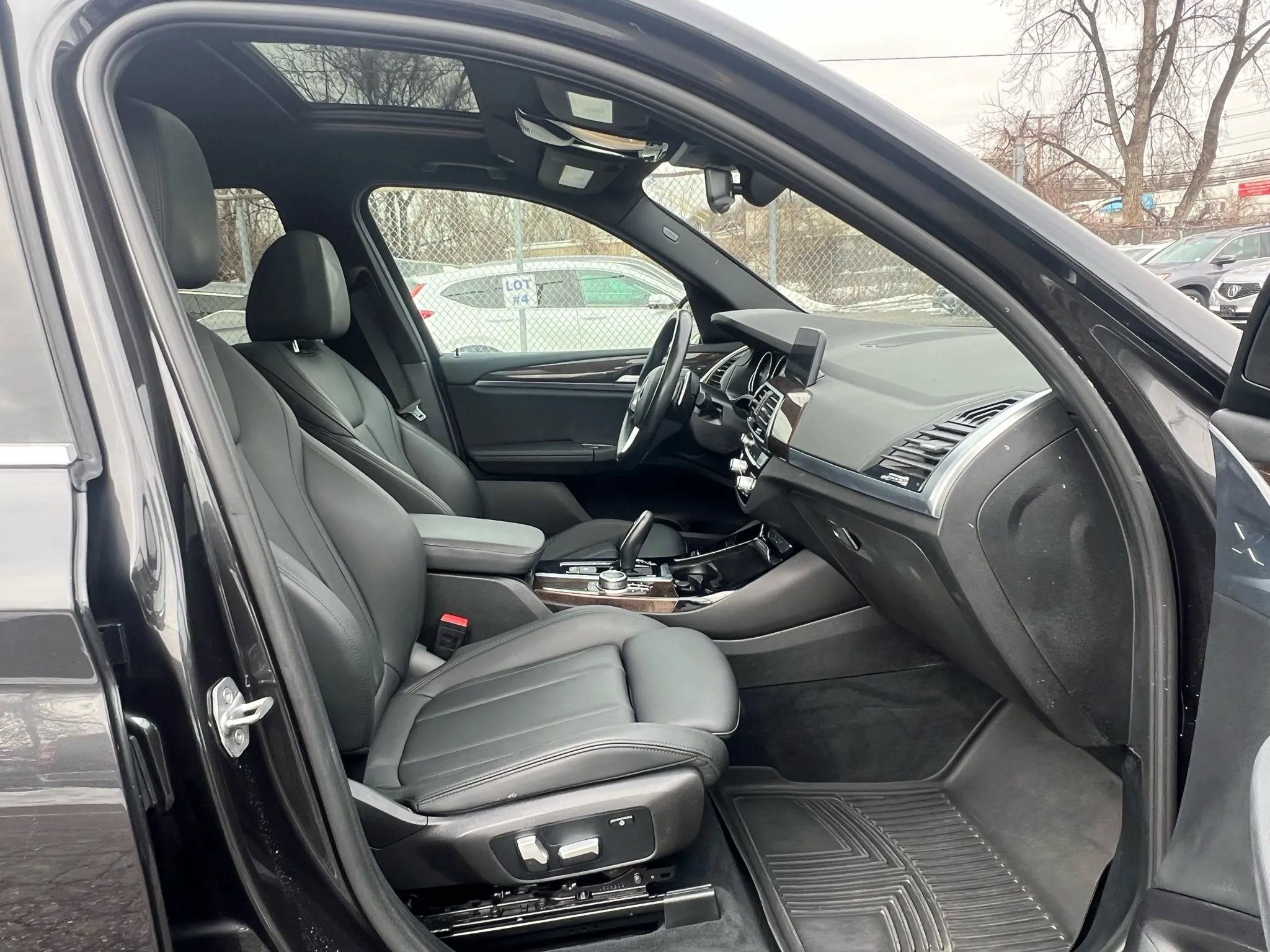 Used 2020 BMW X3 xDrive30i w/ Driving Assistance Package AWD/4WD image 30
