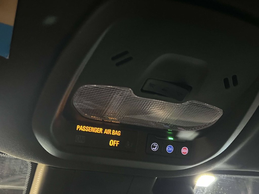 Used 2024 Chevrolet Trax RS w/ Driver Confidence Package FWD image 25