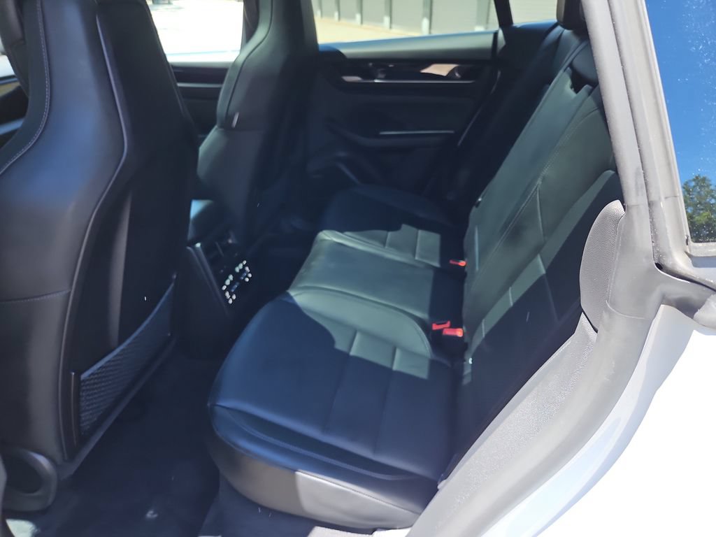 Certified 2025 Porsche Macan 4 Electric AWD/4WD image 41