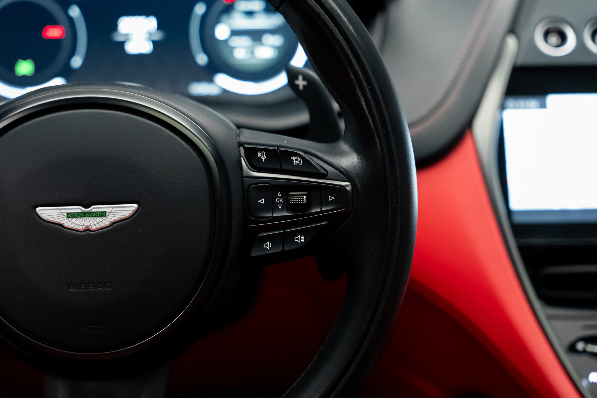 Used 2023 Aston Martin DBX 707 AWD/4WD image 45