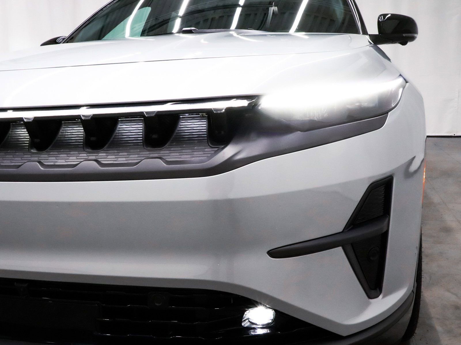 Used 2025 Jeep Wagoneer S Limited image 47