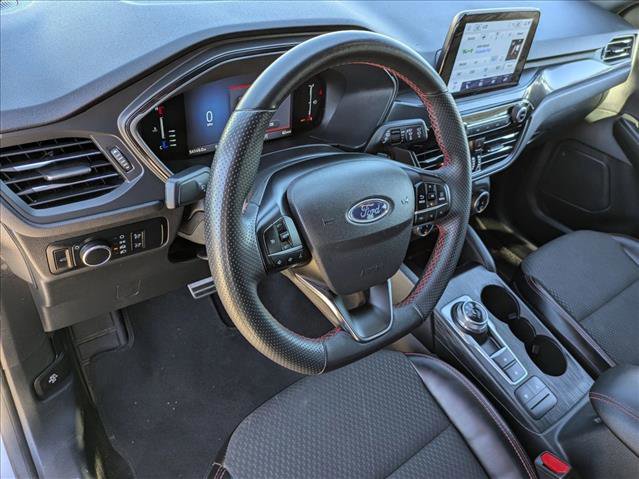 Used 2023 Ford Escape ST-Line image 9