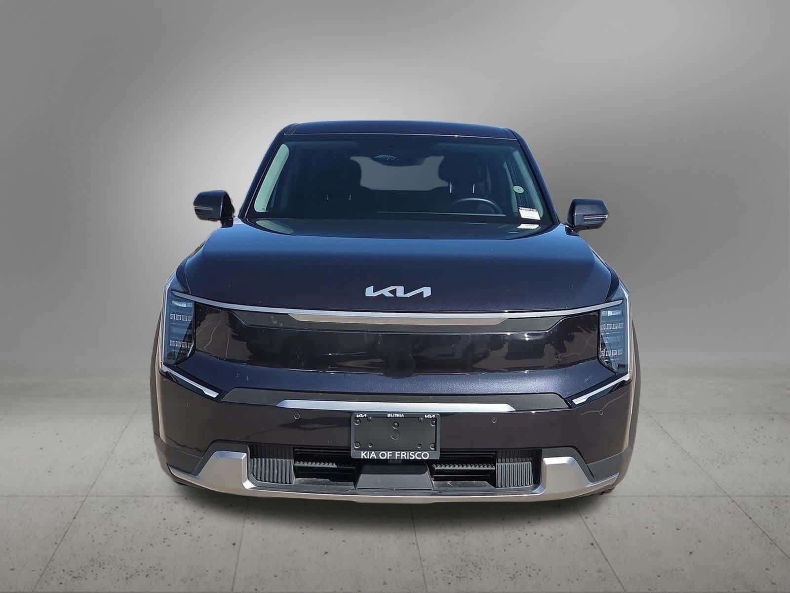Certified 2026 Kia EV9 Light RWD image 9