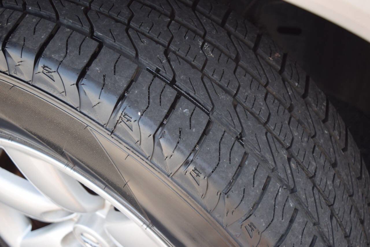 Used 2014 Nissan Armada SV image 16