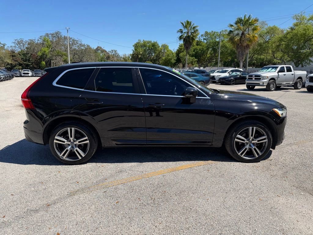 Used 2020 Volvo XC60 T5 Momentum image 7