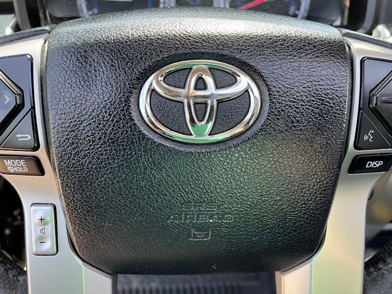 Used 2018 Toyota 4Runner Limited AWD/4WD image 15