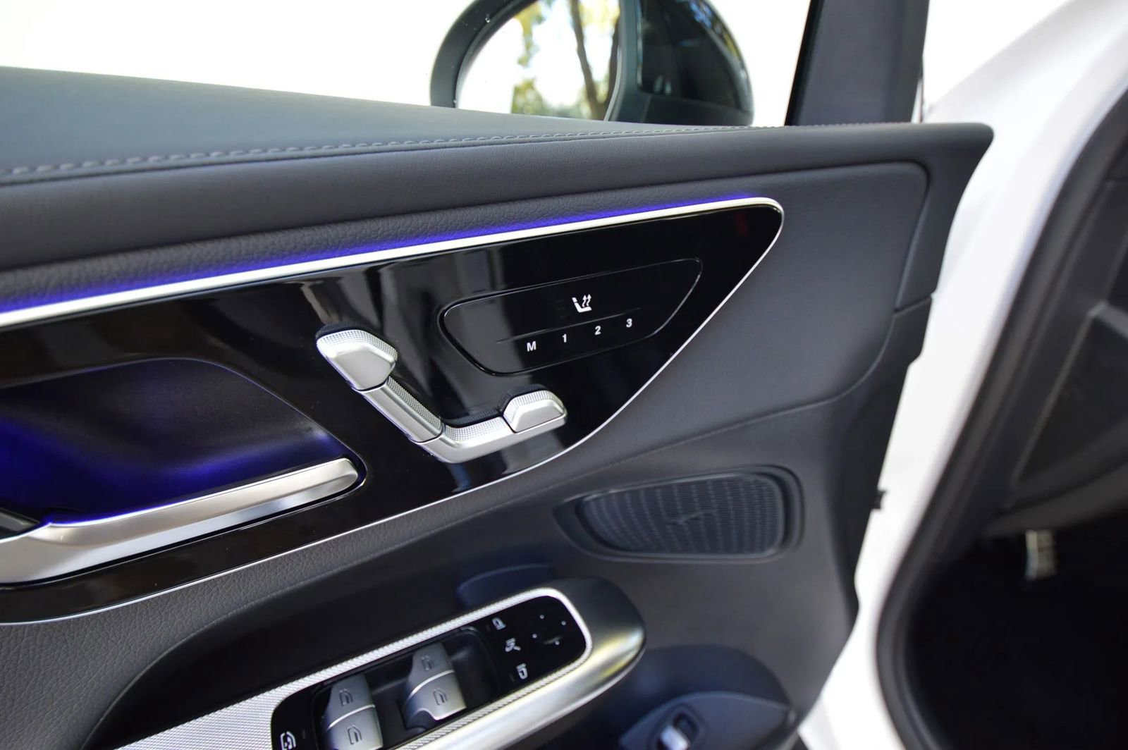 Used 2025 Mercedes-Benz GLC 43 AMG 4MATIC image 24