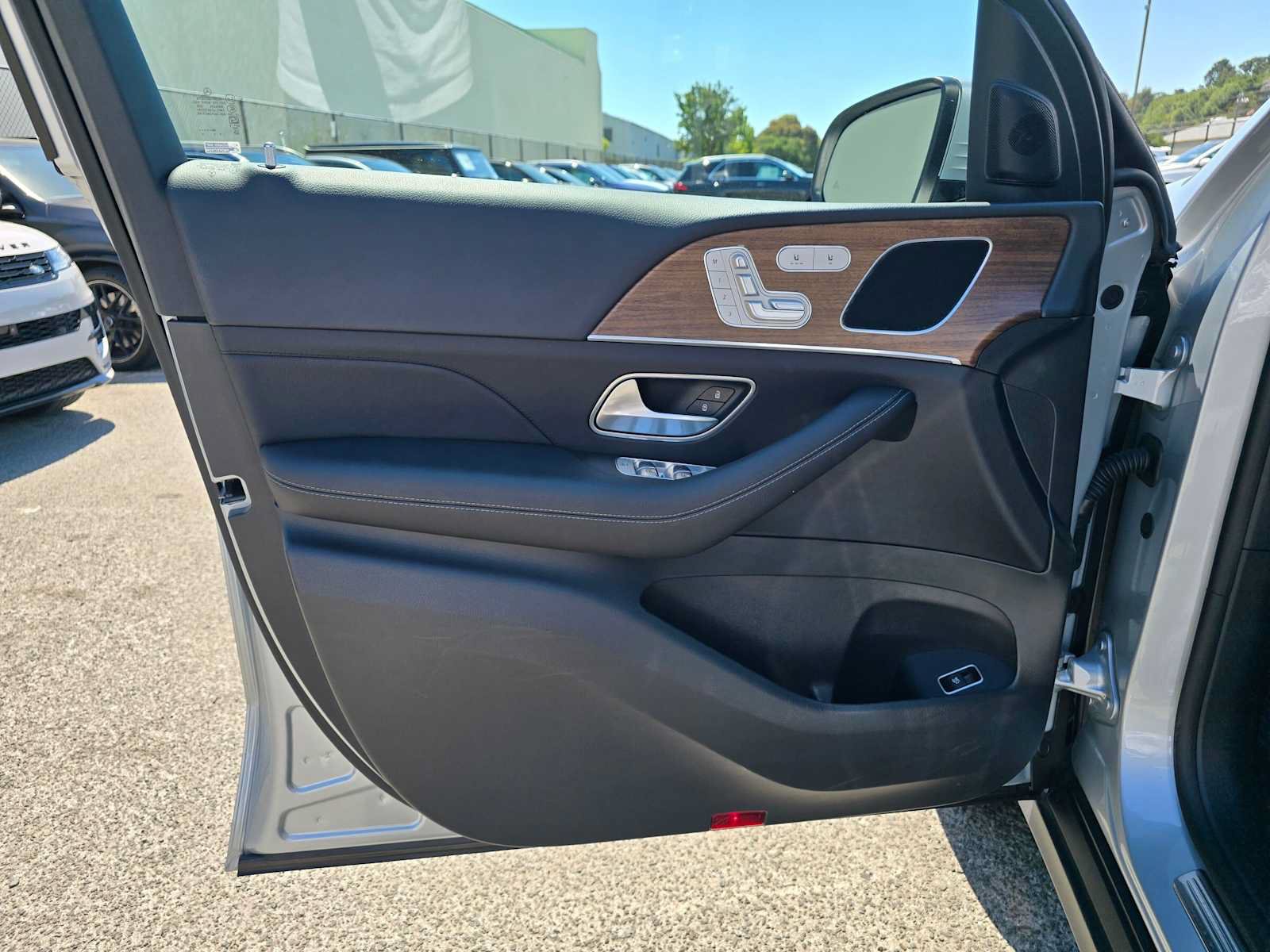 Used 2025 Mercedes-Benz GLE 450 4MATIC image 19