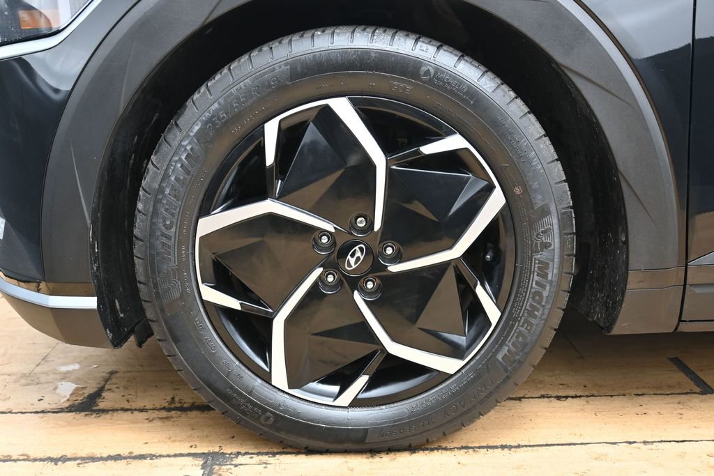 Used 2023 Hyundai Ioniq 5 SE w/ Cargo Package RWD image 11