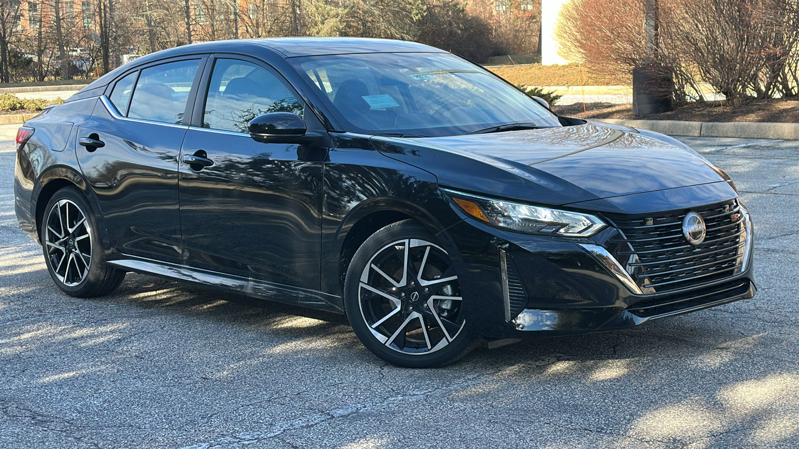 New 2025 Nissan Sentra SR w/ SR Premium Package FWD image 1