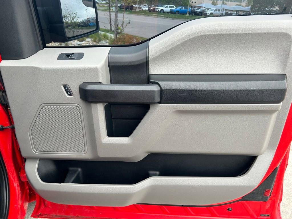 Used 2015 Ford F150 XL w/ Equipment Group 101A Mid AWD/4WD image 29
