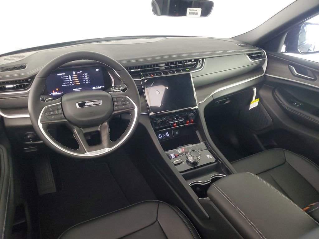 New 2025 Jeep Grand Cherokee L Limited image 17