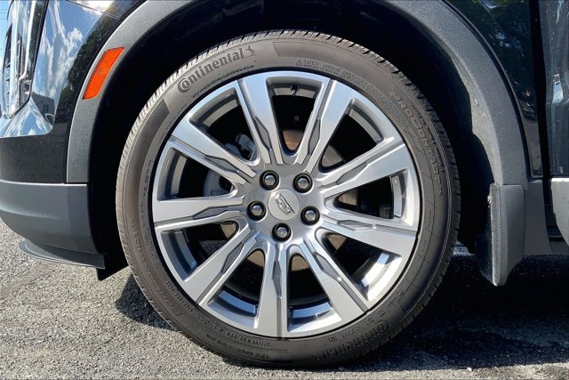 Used 2023 Cadillac XT4 Premium Luxury w/ Technology Package AWD/4WD image 8