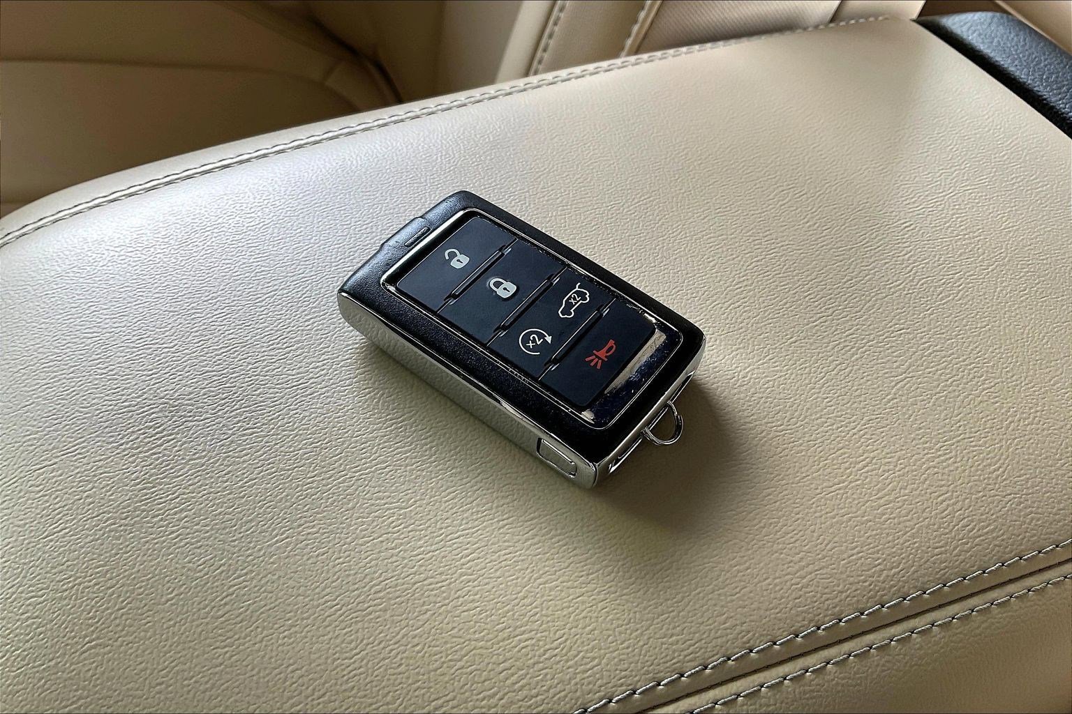 Used 2023 Jeep Grand Cherokee L Limited image 34