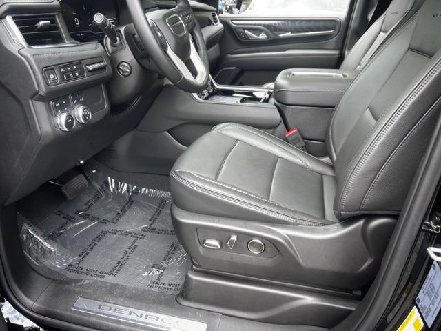 Used 2024 GMC Yukon Denali AWD/4WD image 11