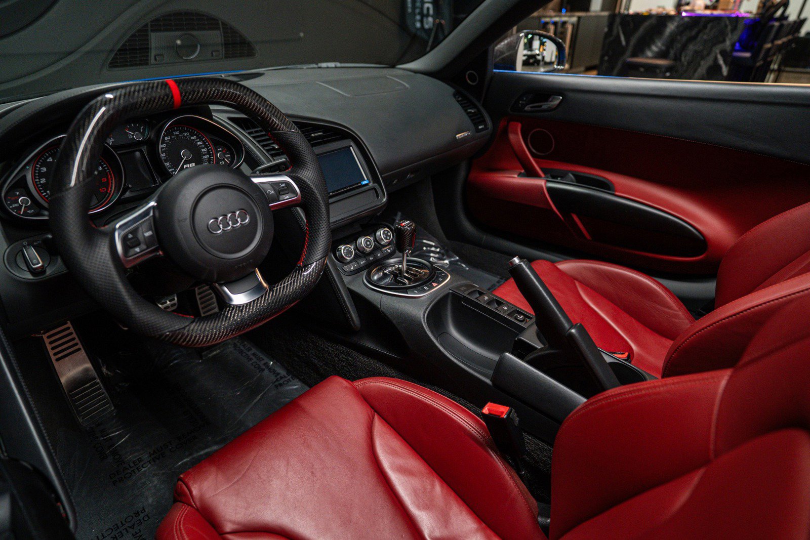 Used 2011 Audi R8 V10 AWD/4WD image 6
