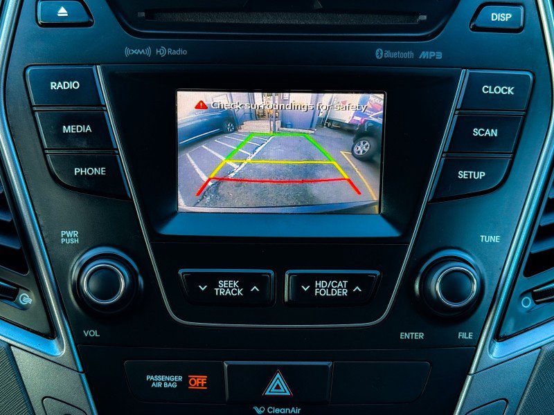 Used 2014 Hyundai Santa Fe GLS image 25