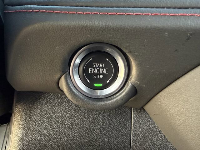 Certified 2025 Chevrolet Suburban RST image 23