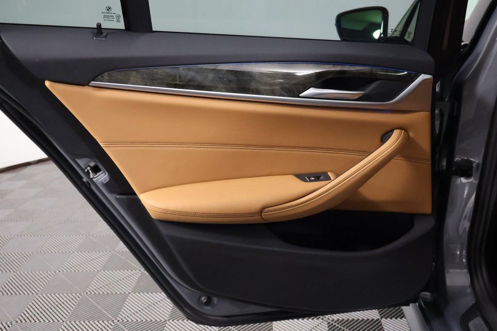 Used 2023 BMW 530e w/ M Sport Package RWD image 13