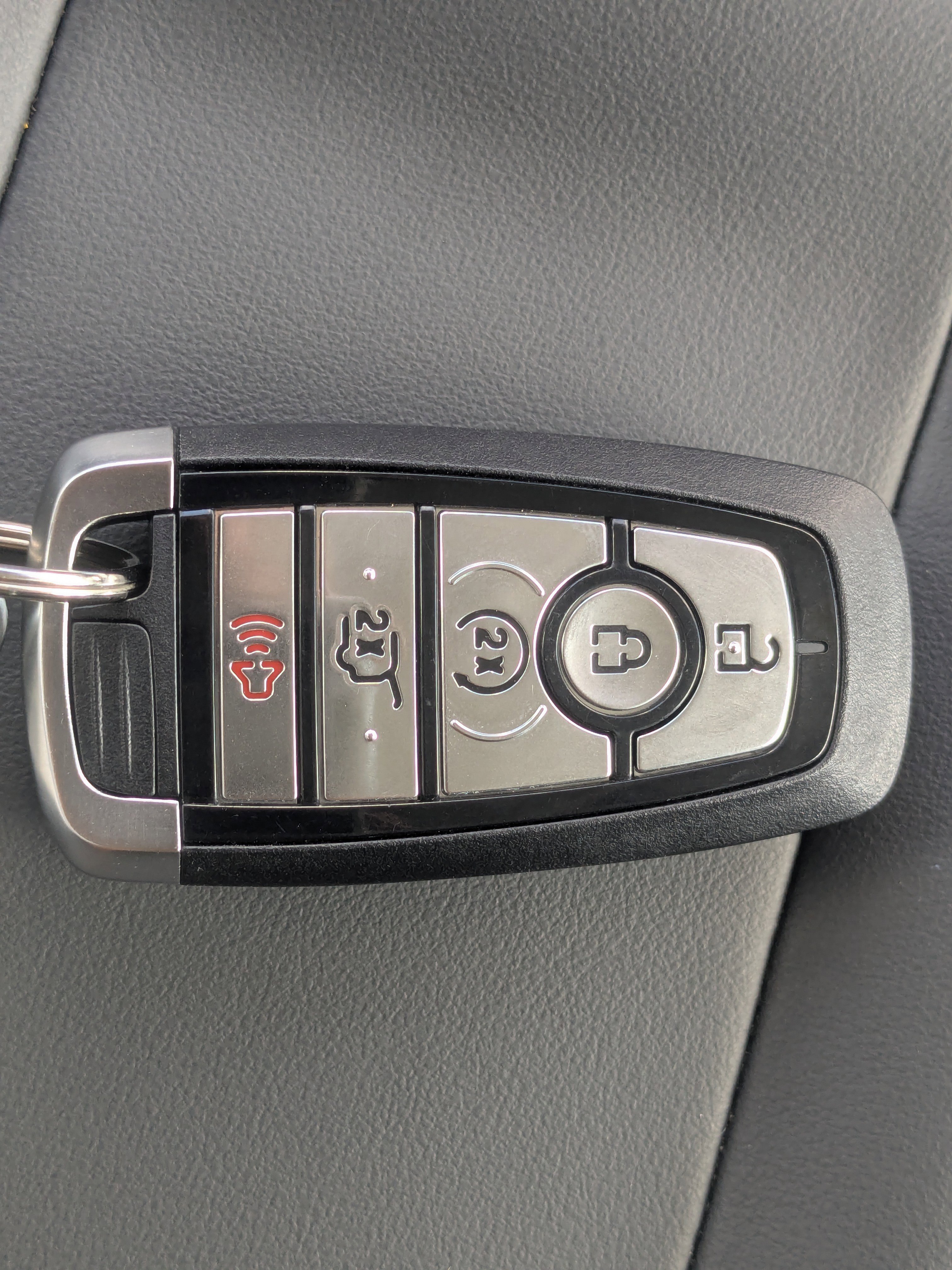 Used 2025 Ford Expedition Active image 38