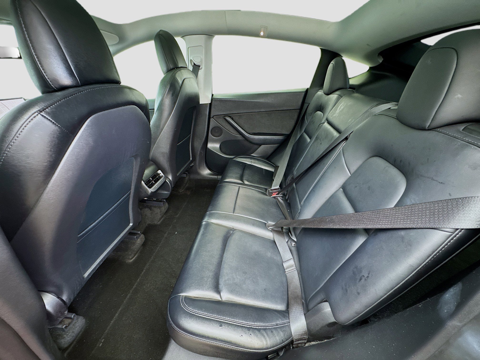 Used 2022 Tesla Model Y Performance image 16