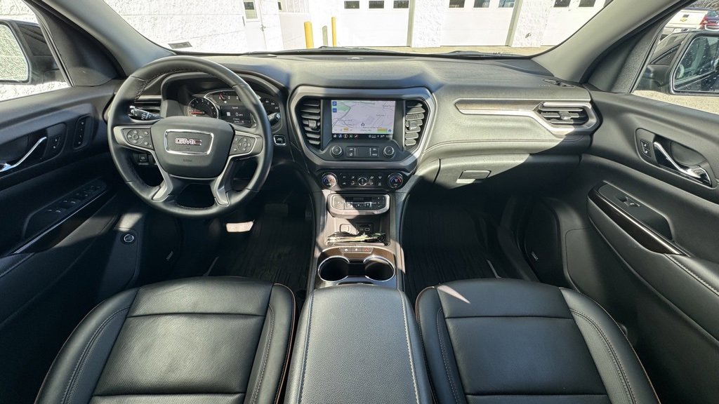 Used 2023 GMC Acadia AT4 w/ Preferred Package image 11