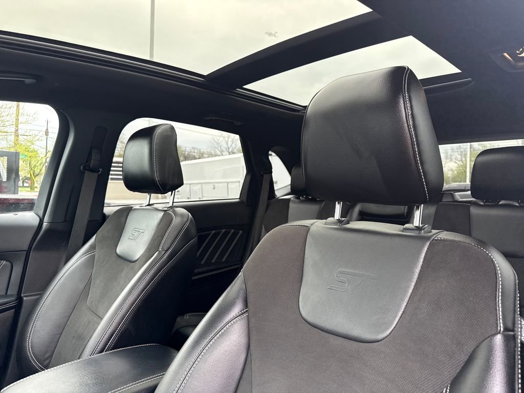 Used 2023 Ford Edge ST w/ Equipment Group 401A image 26