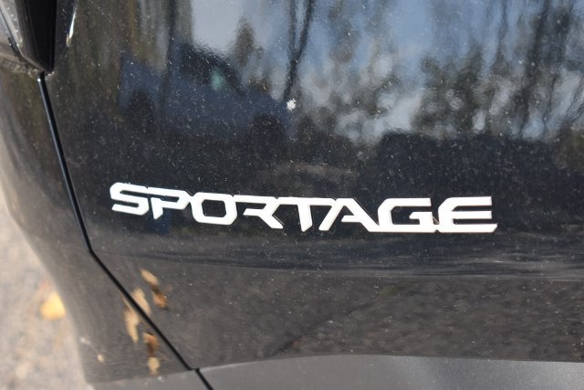 New 2027 Kia Sportage LX FWD image 15