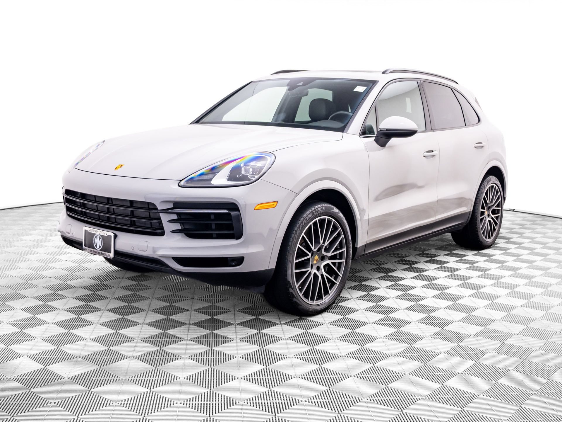 Certified 2023 Porsche Cayenne AWD/4WD image 1