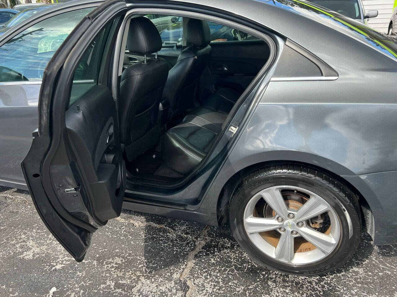 Used 2013 Chevrolet Cruze LT image 10