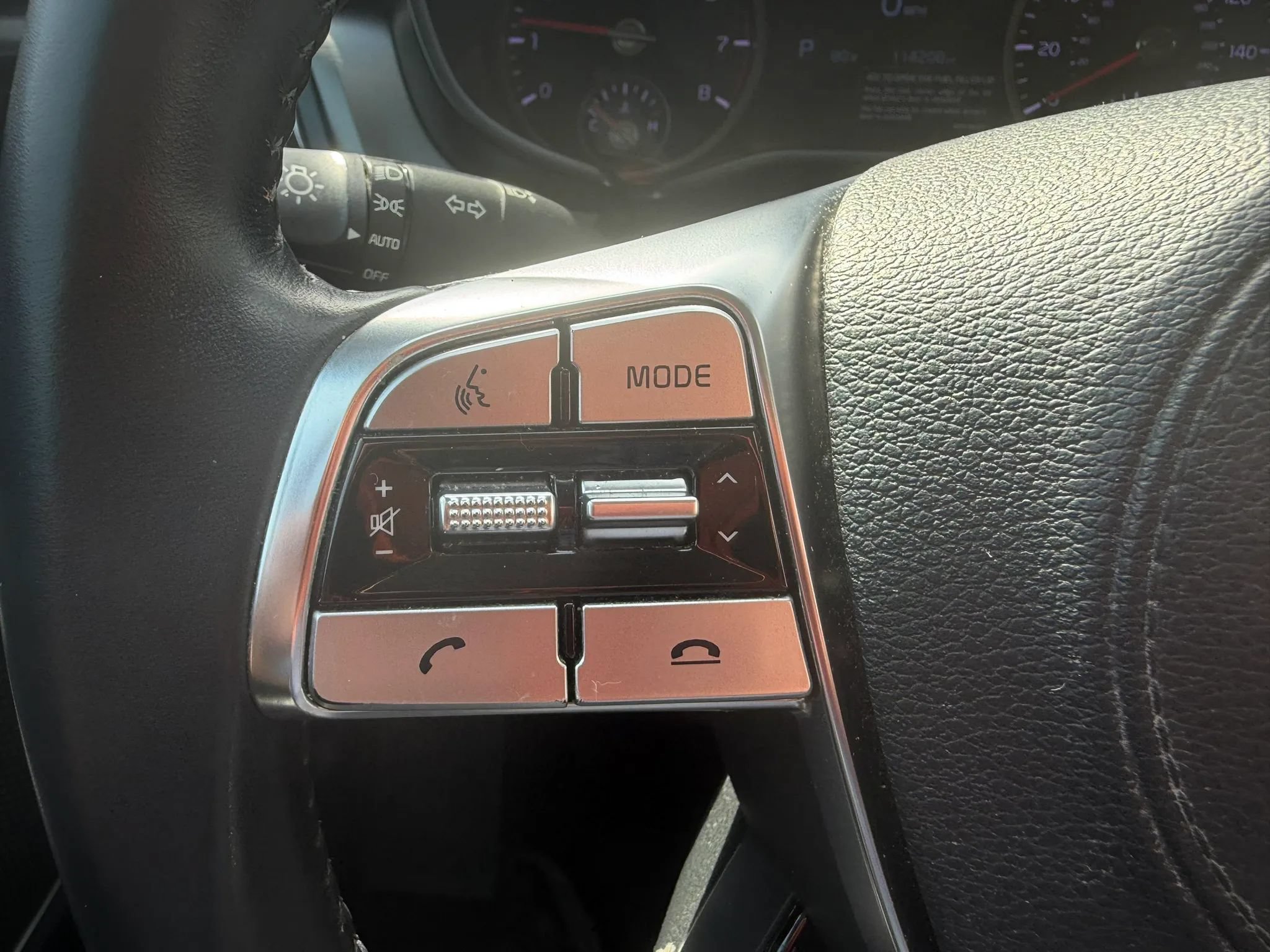 Used 2020 Kia Telluride S w/ S 8 Passenger Seating Package AWD/4WD image 13