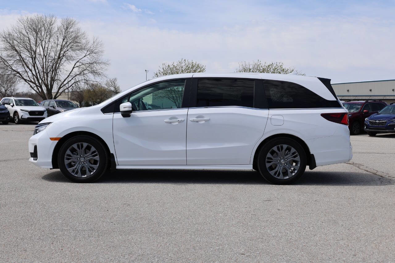Used 2026 Honda Odyssey Touring image 8