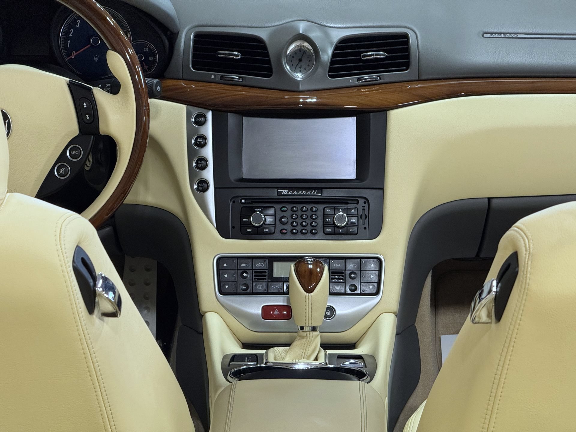Used 2011 Maserati GranTurismo Convertible RWD image 66